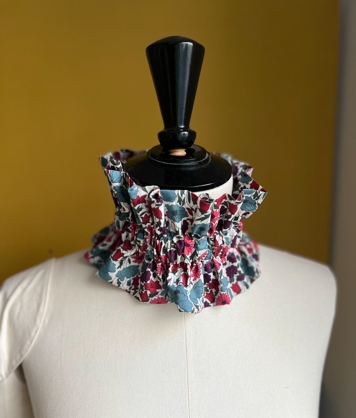 Col amovible volanté Nadège Bordeau